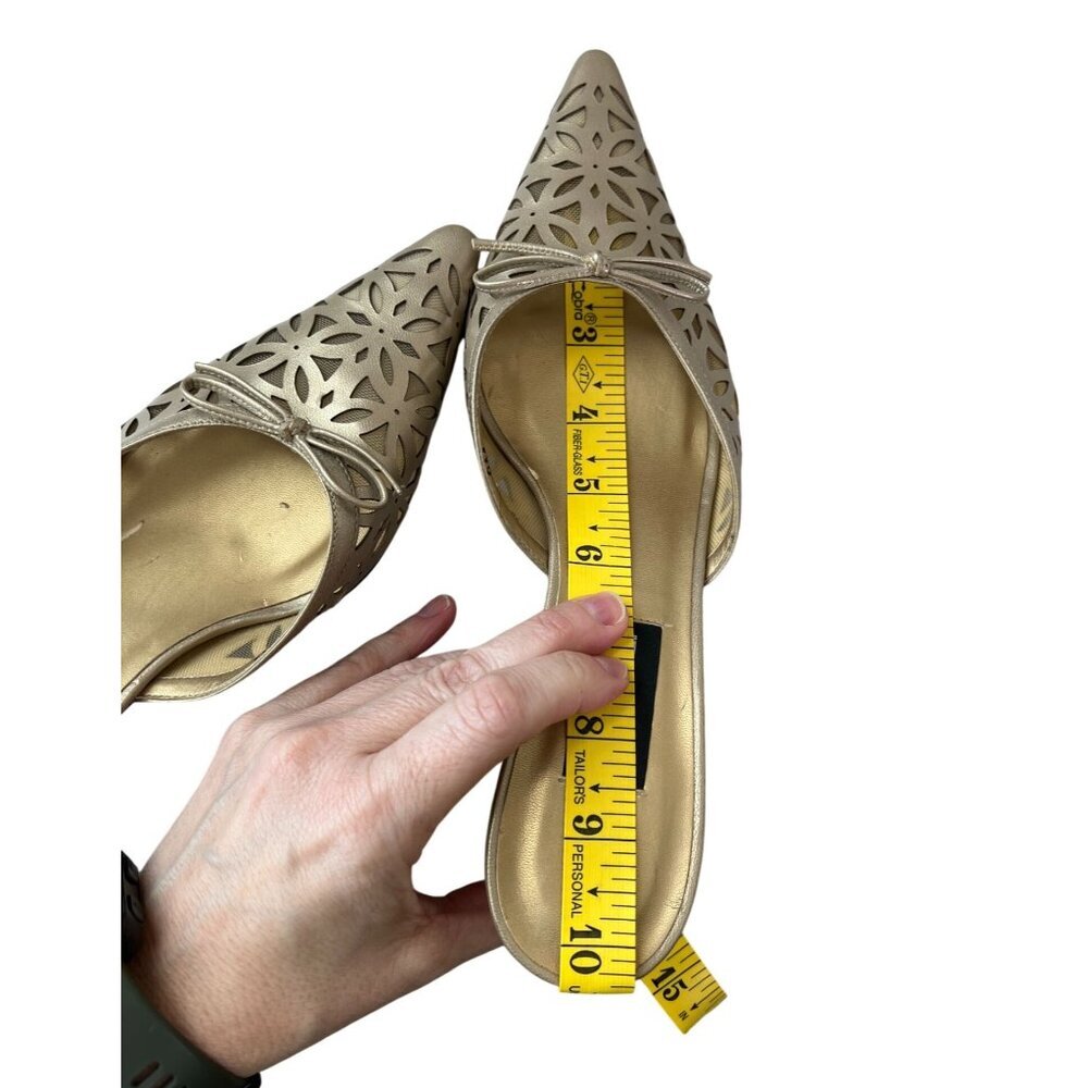 VAN ELi Gold Leather Kitten Heel Mules Size 8 Pointed Toe Slip On Italy - Picture 10 of 10